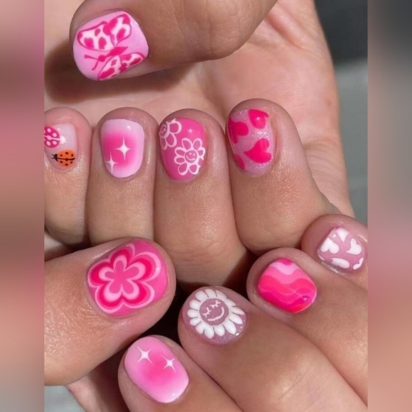 2/$16 Pink Floral Hearts Press On Nails - Picture 8 of 15